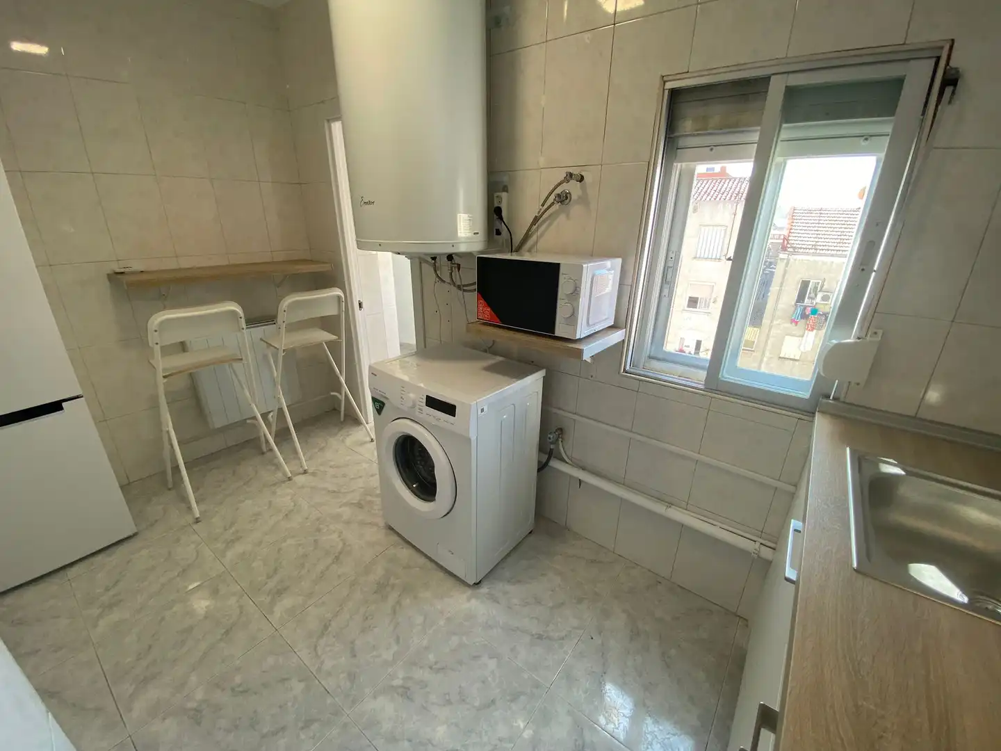 Room in Calle de María Antonia, 3, Moscardó