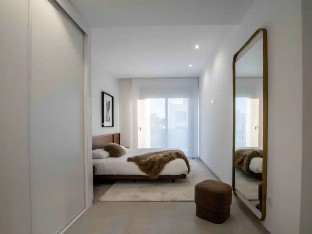 Dormitori de Apartament en venda en Finestrat amb Jardí privat i Piscina