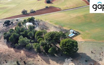 Haus oder Chalet zum verkauf in Arcas del Villar mit Schwimmbad