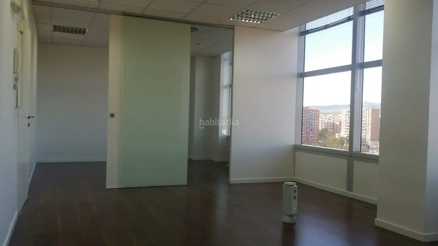 Bureau avec ascenseur à vendre à Avinguda de Francesc Macià 38, imagen 4