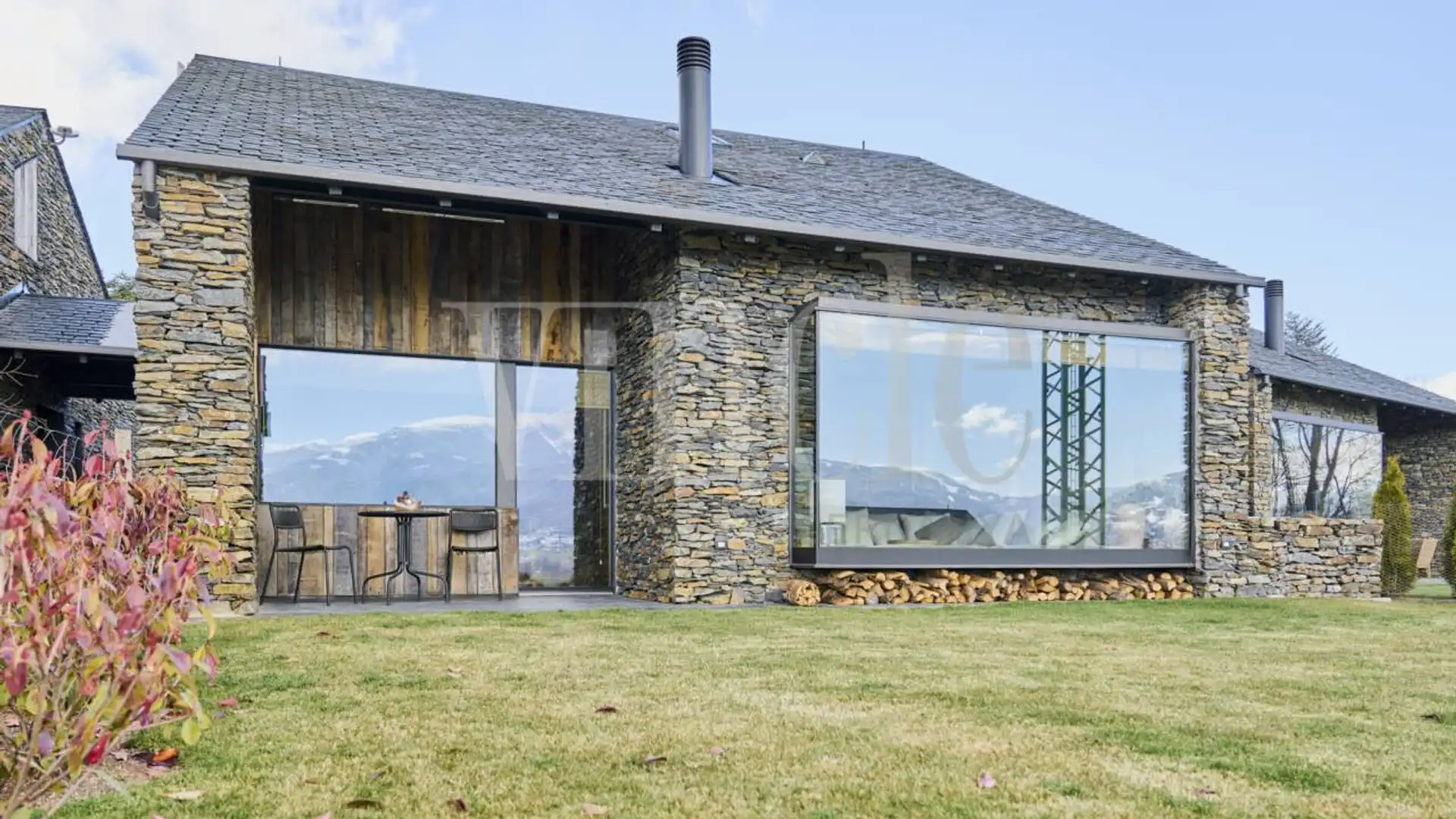 Exterior view of Houses for sale in Ger  with Heating, Private garden and Parquet flooring