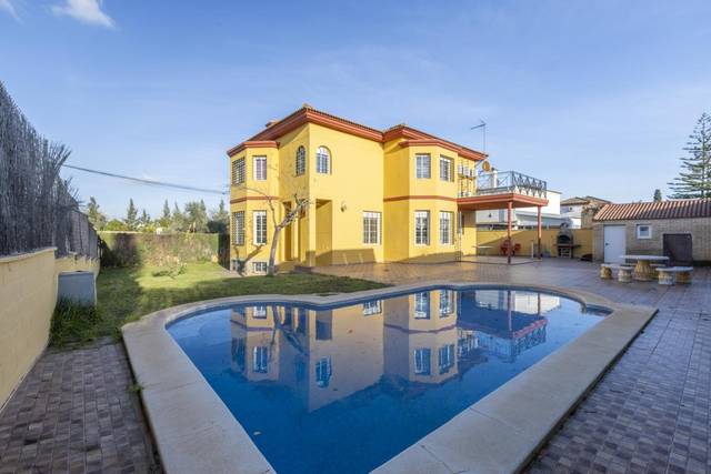 Casa-chalet en Venta en Luis de Gongora en Bollullos de la Mitación