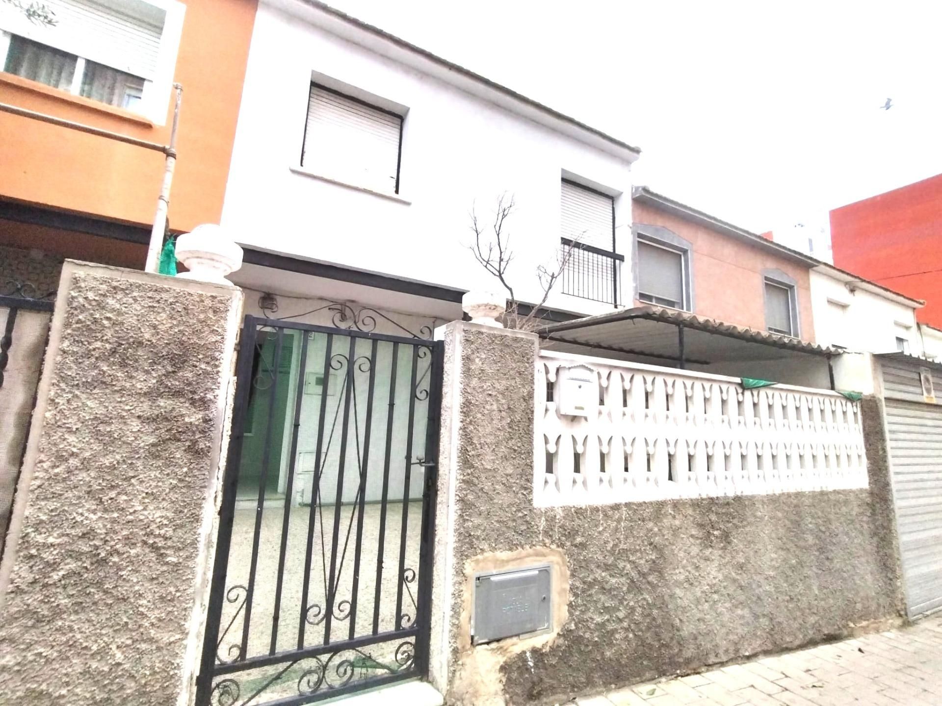 Casa adosada en venta en  MAESTRO ALFONSEA, Norte