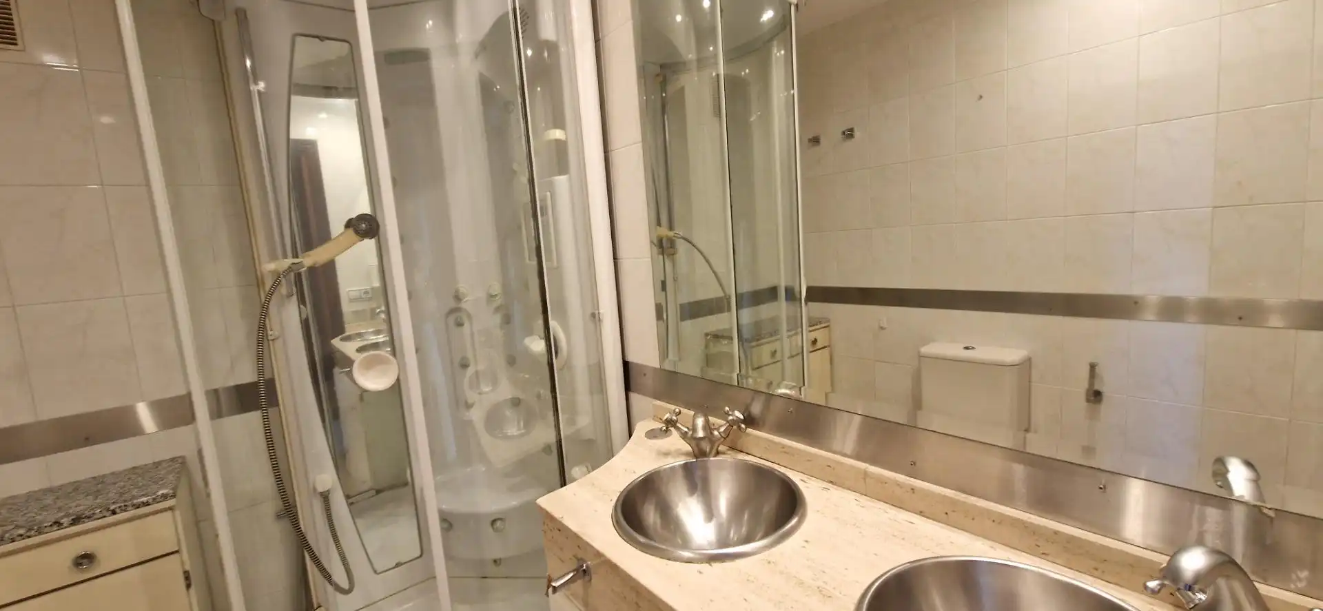 Baño de Ático en venta en Córdoba con Aire acondicionado, Calefacción y Terraza