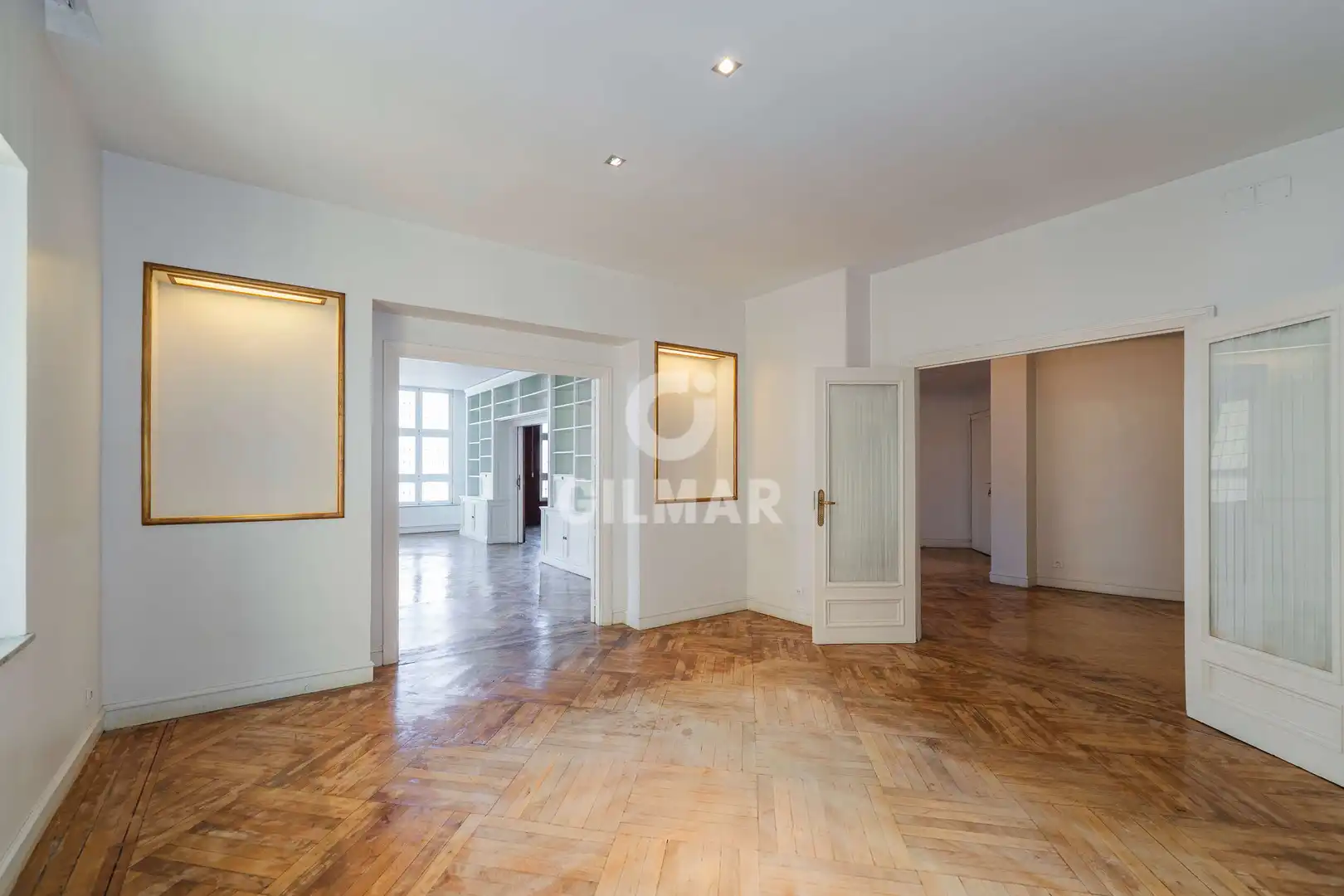 Flat for sale in Madrid  with Heating and Storage room