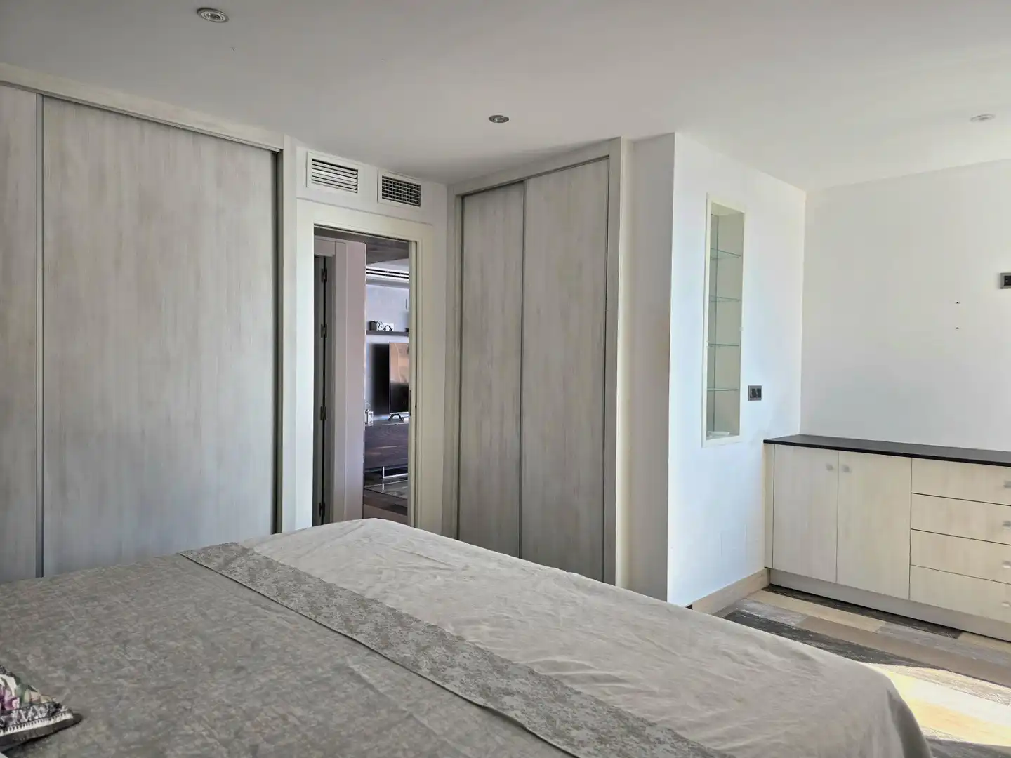 Schlafzimmer von Wohnung zur Miete in Torremolinos mit Klimaanlage, Heizung und Privatgarten