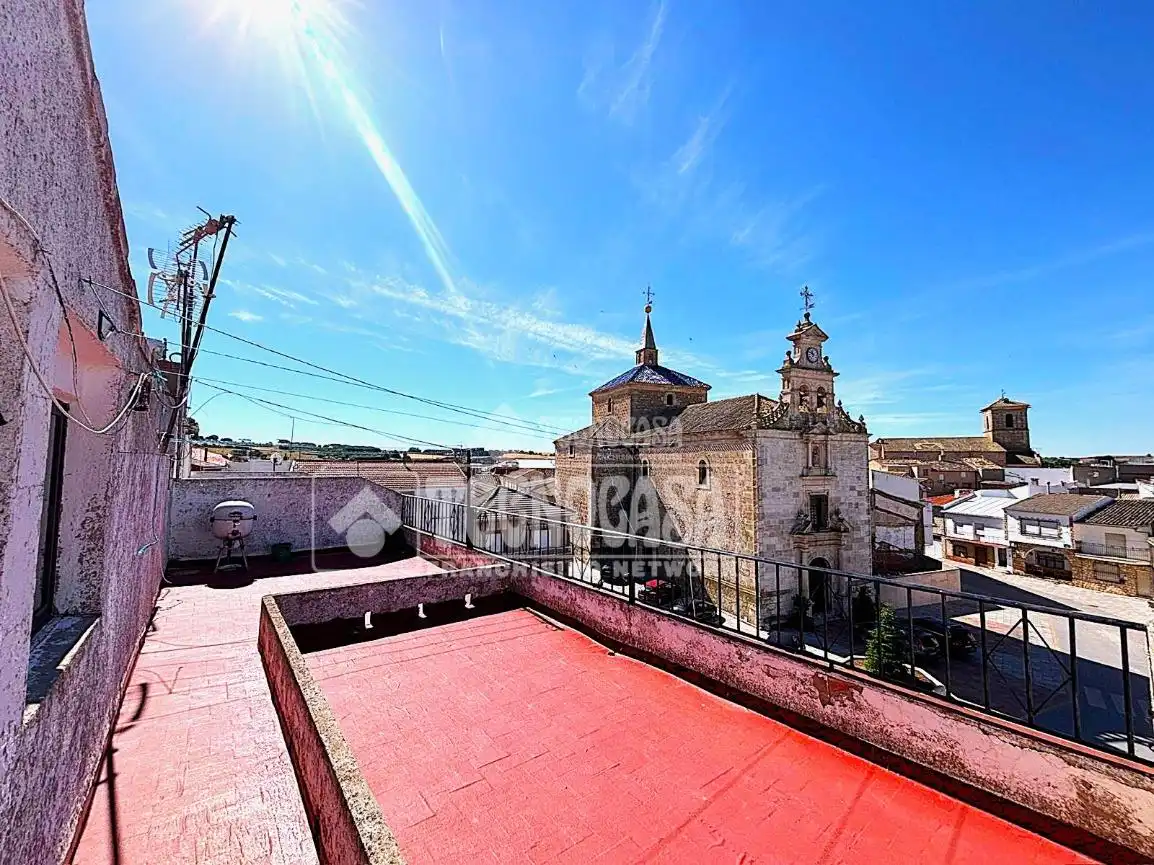 Vista exterior de Pis en venda en Honrubia amb Terrassa i Balcó