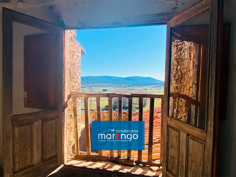 Vista exterior de Casa adosada en venda en Mosqueruela amb Terrassa i Traster