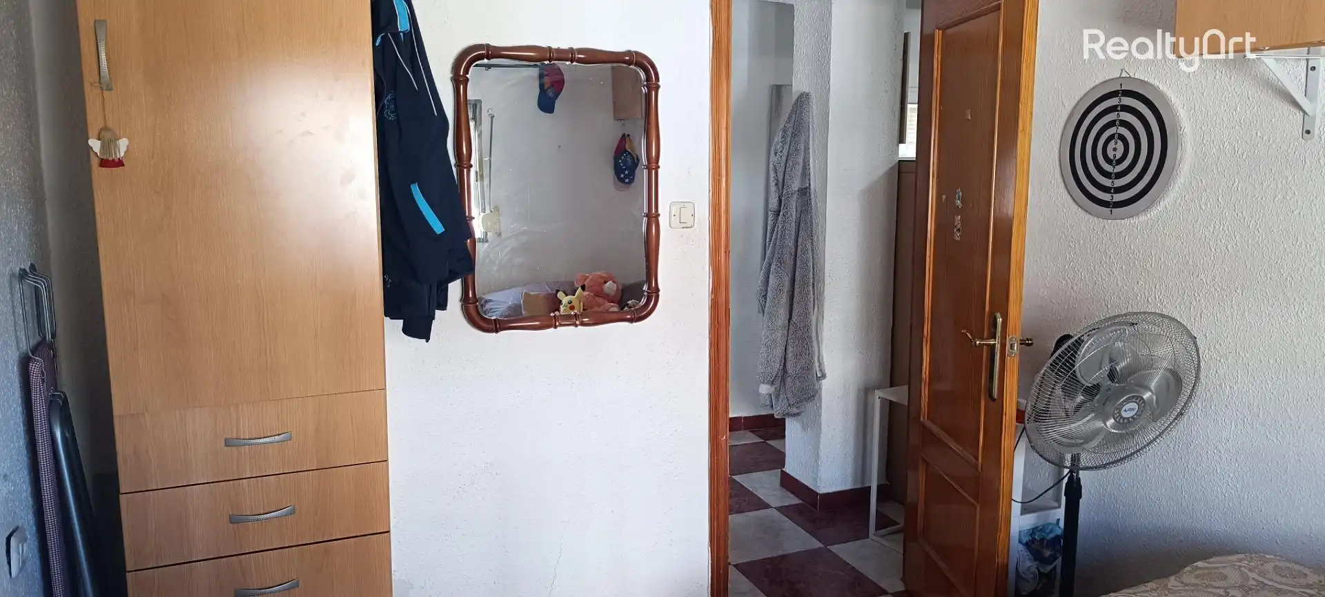 Flat for sale in Sevilla  with Air Conditioner, Terrace and Furnished