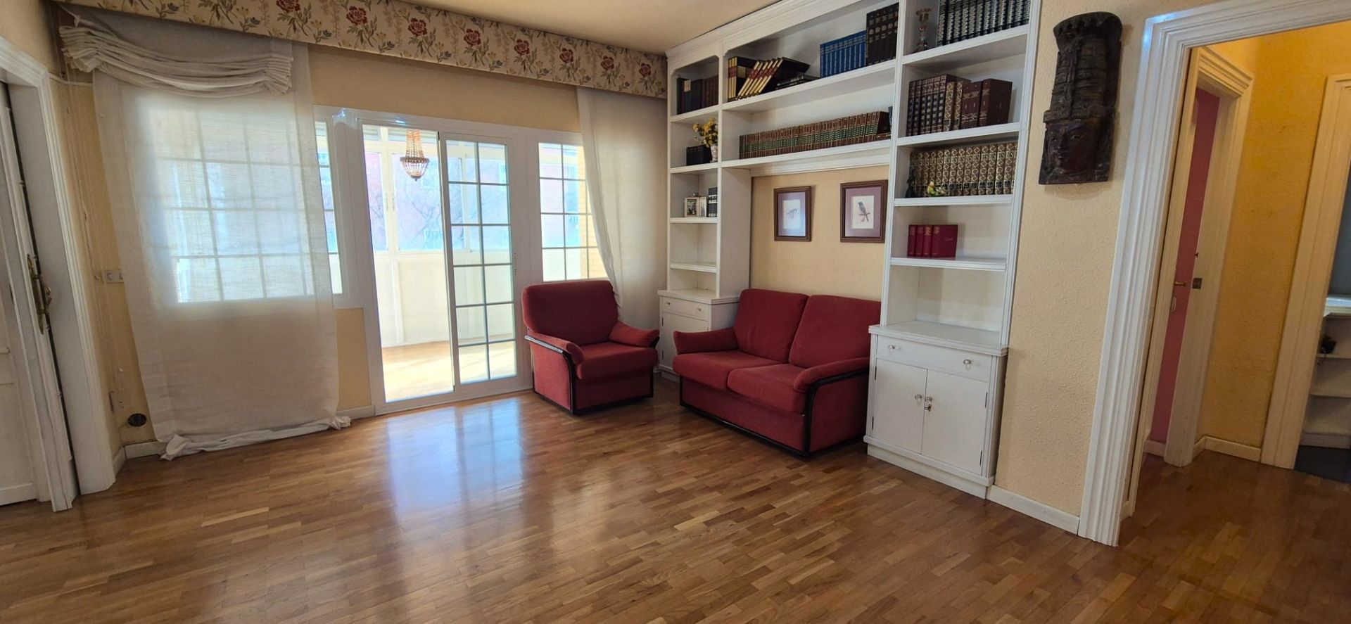 Sala d'estar de Pis en venda en Badajoz Capital amb Parquet i Terrassa