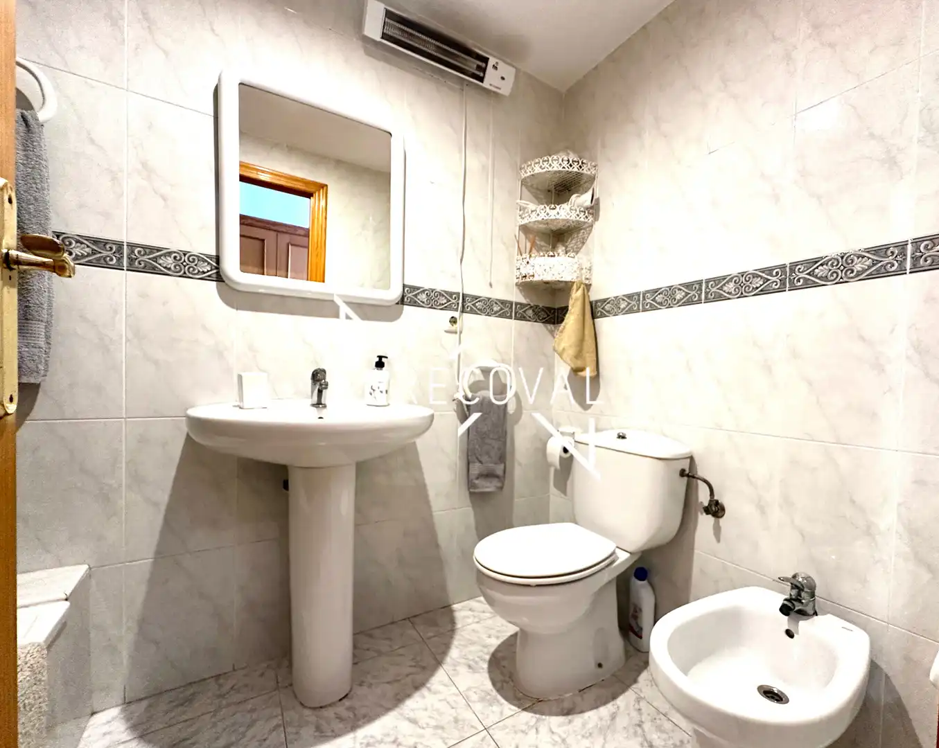 Badezimmer von Wohnung zum Verkauf in Sueca mit Klimaanlage und Möbliert