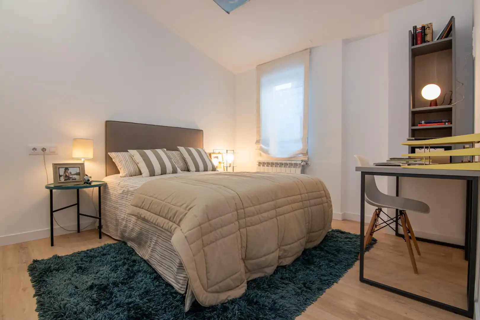 Habitación de Ático en venta en A Coruña Capital  con Calefacción y Terraza