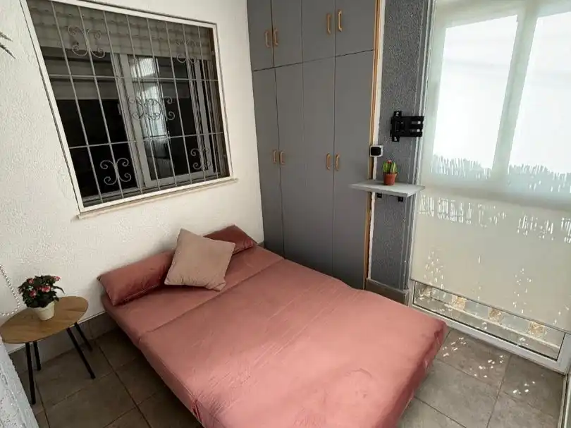 Semi-detached house with pool for sale in Avenida Laguna Azul 76, imagen 7