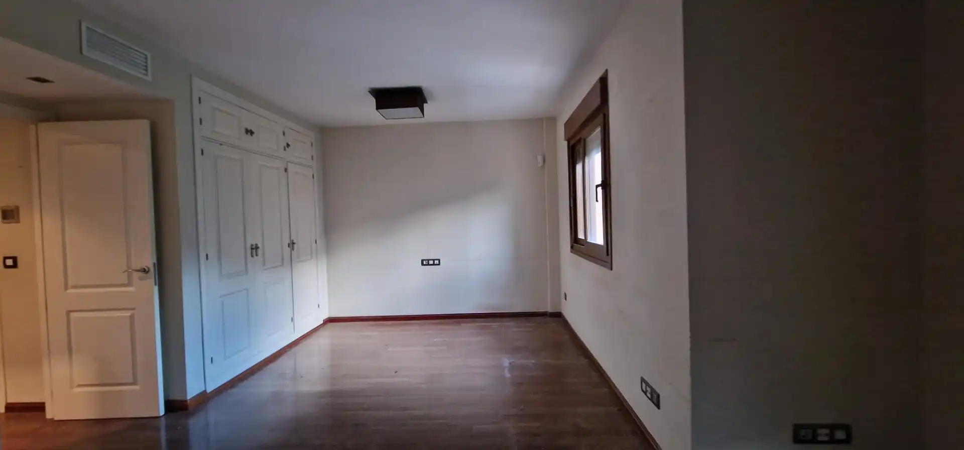 Casa adosada en venta en Calle Lingüista Manuel Seco, Parque Clavero