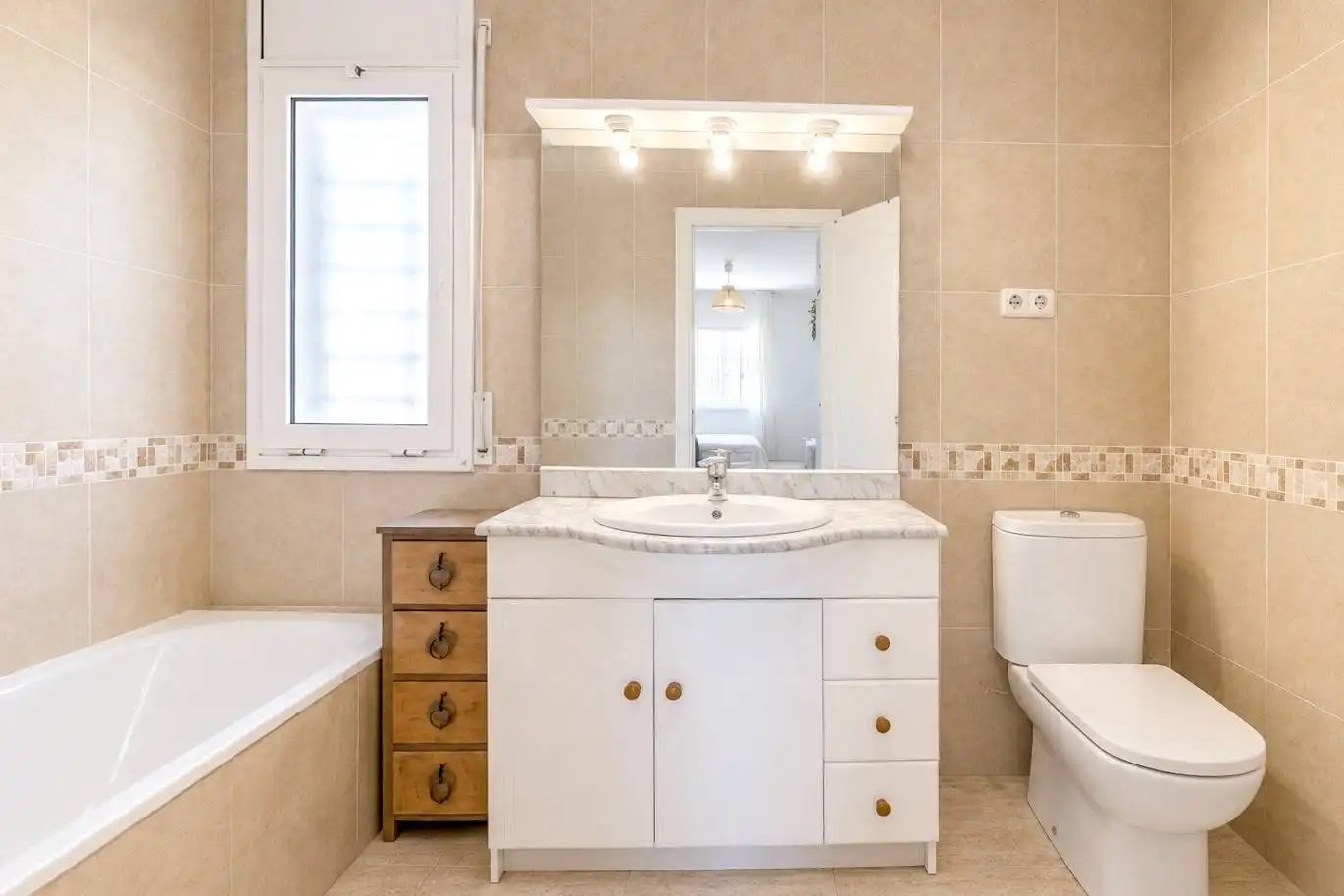 Bathroom of Houses for sale in Olèrdola  with Heating, Parquet flooring and Terrace