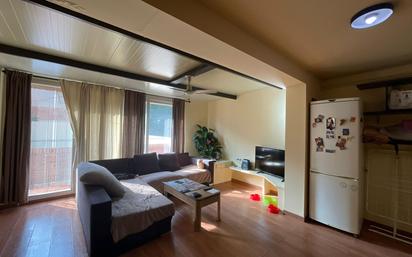 Living room of Flat for sale in Sabadell  with Air Conditioner, Heating and Terrace