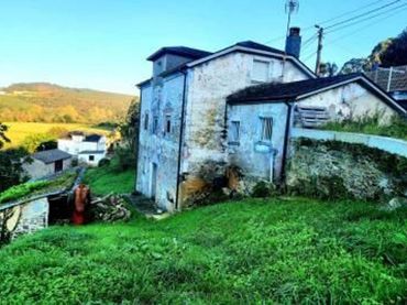 House for sale in Porto