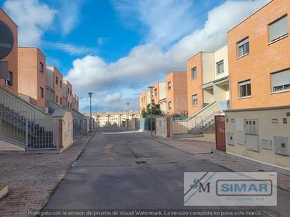 Exterior view of Single-family semi-detached for sale in  Toledo Capital  with Air Conditioner, Heating and Parquet flooring