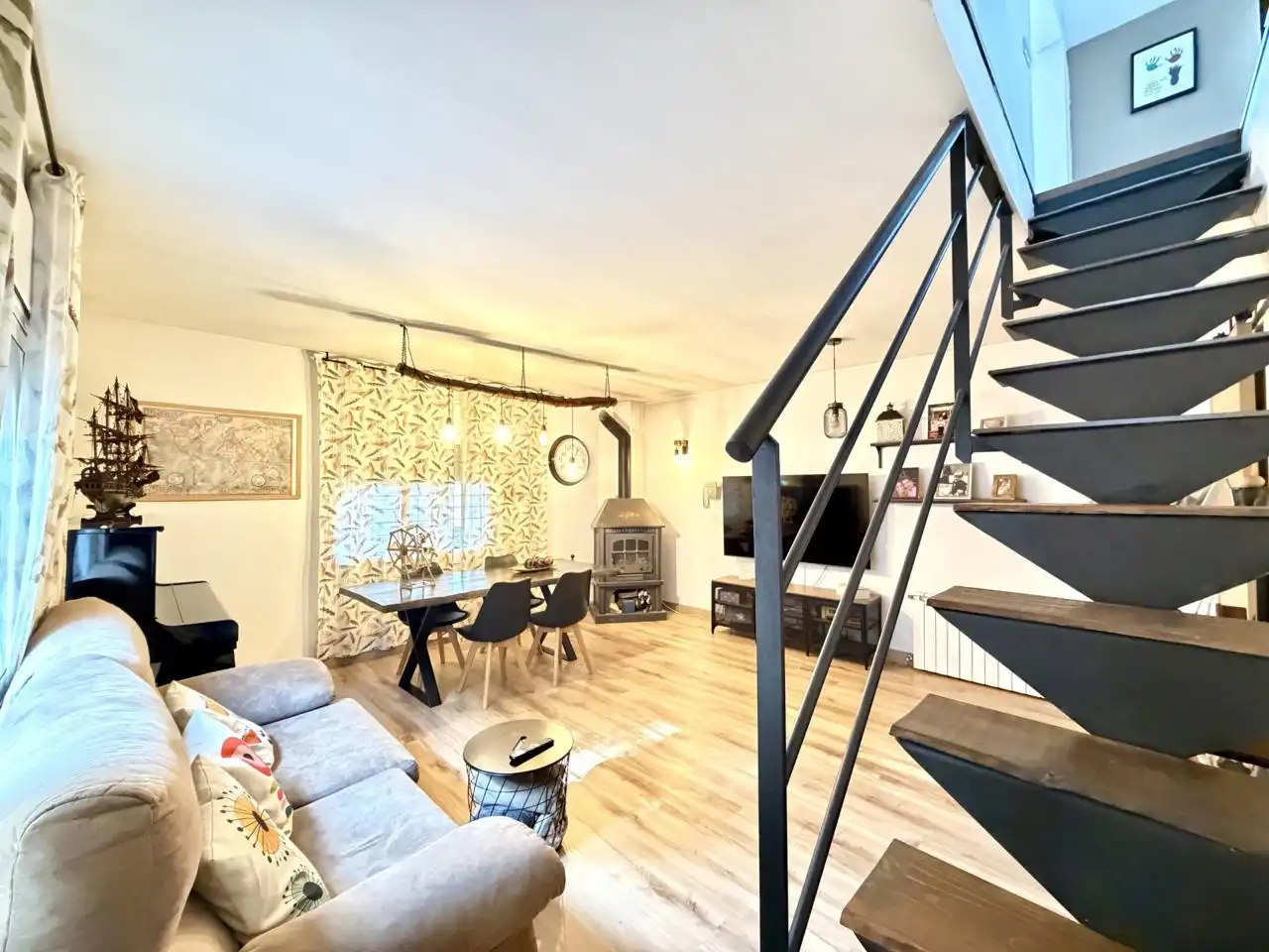 Sala de estar de Casa o chalet en venta en Argentona con Aire acondicionado, Jardín privado y Terraza