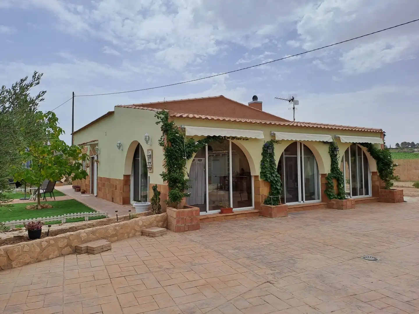 Vista exterior de Casa o chalet en venta en Calasparra con Aire acondicionado, Jardín privado y Terraza