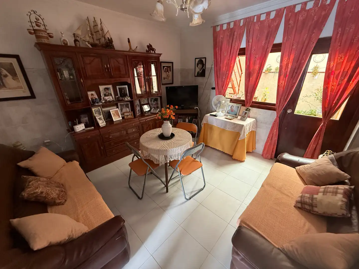 Houses for sale in Ayuntamiento - Barrio Alto
