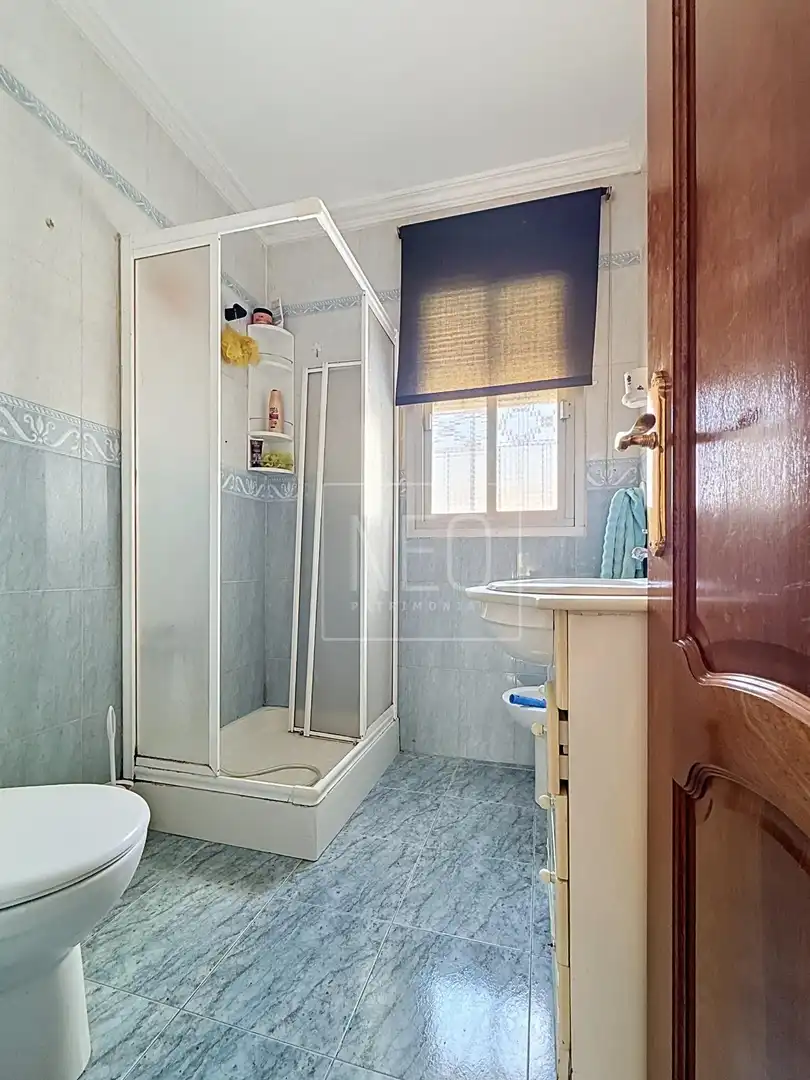 Baño de Casa adosada en venta en Albolote con Aire acondicionado y Balcón