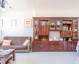 Sala d'estar de Casa o xalet en venda en  Almería Capital amb Terrassa i Balcó