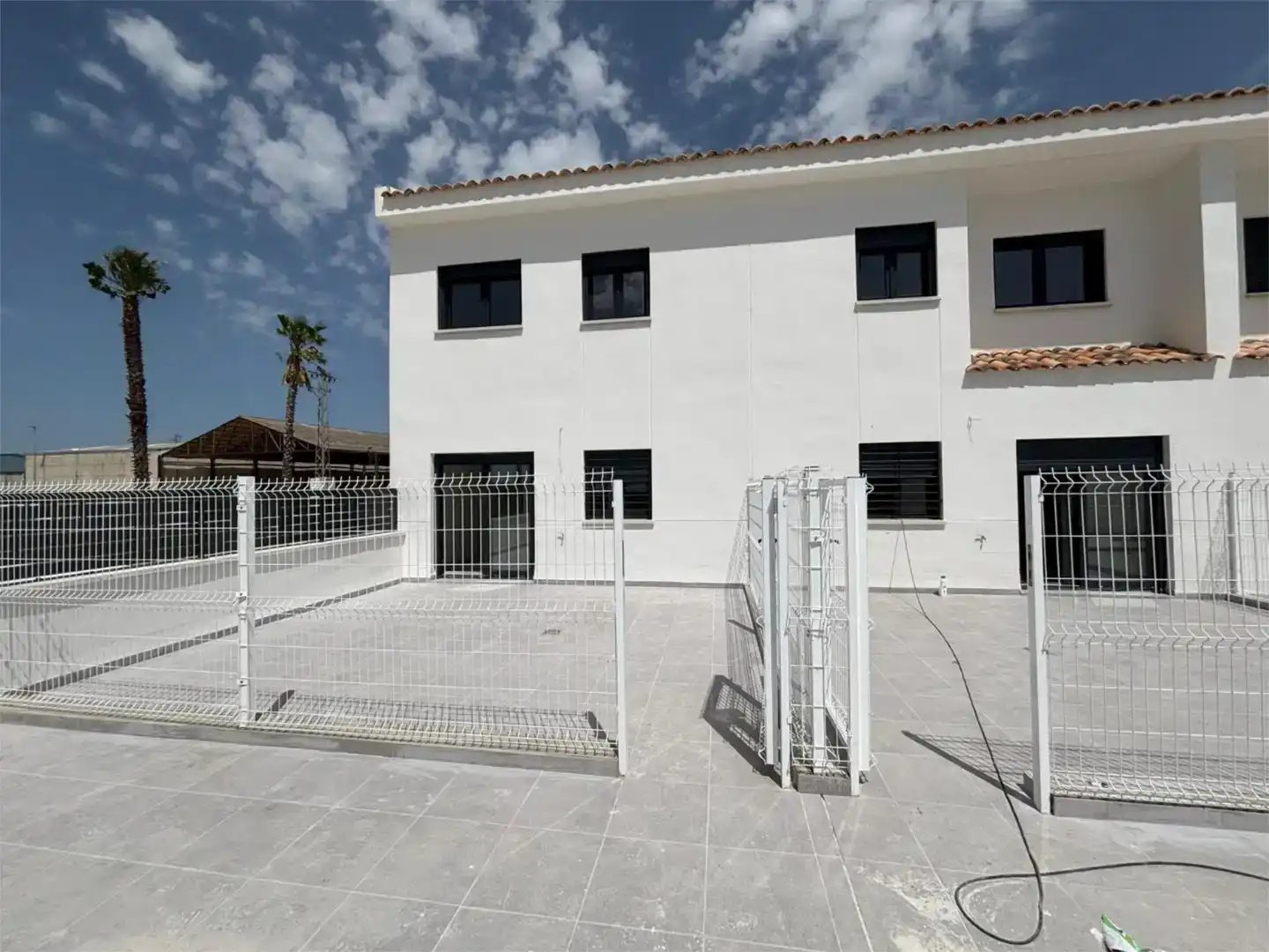 Vista exterior de Casa o xalet en venda en Castilleja de la Cuesta amb Aire condicionat