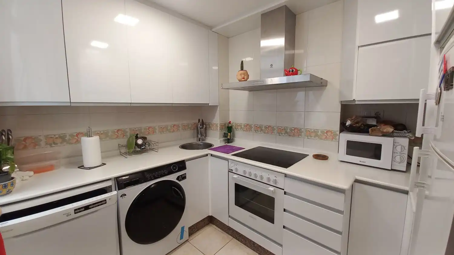 Küche von Wohnung zum Verkauf in A Coruña Capital 