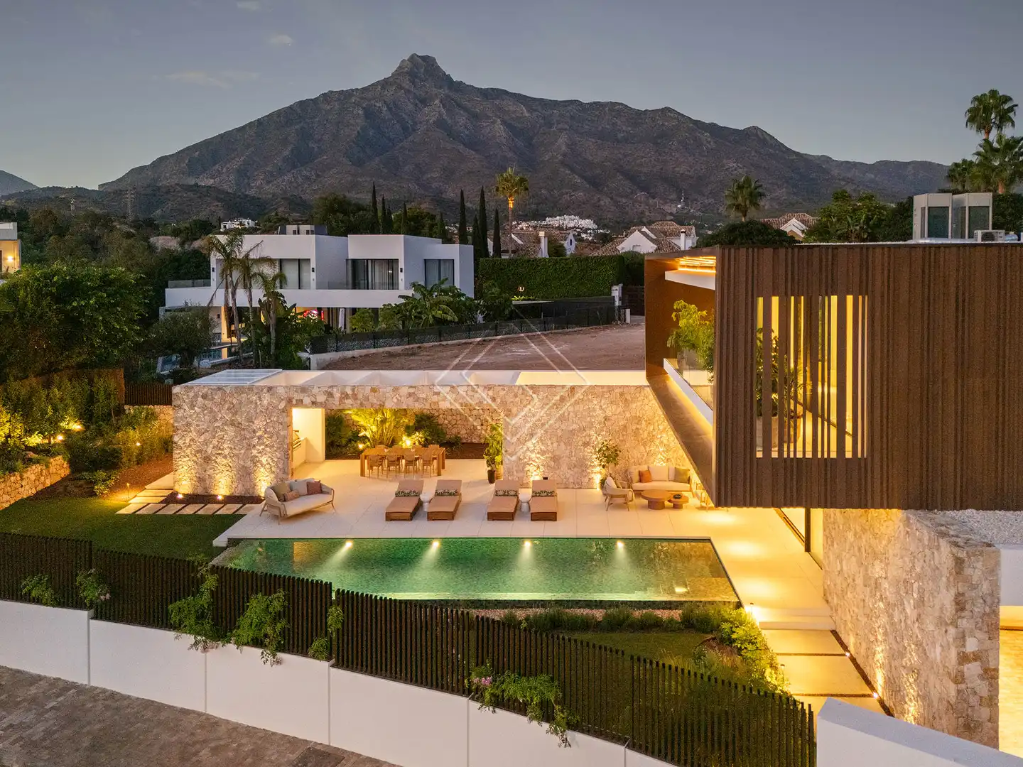 Chalet con piscina en venta en Milla de Oro, imagen 56