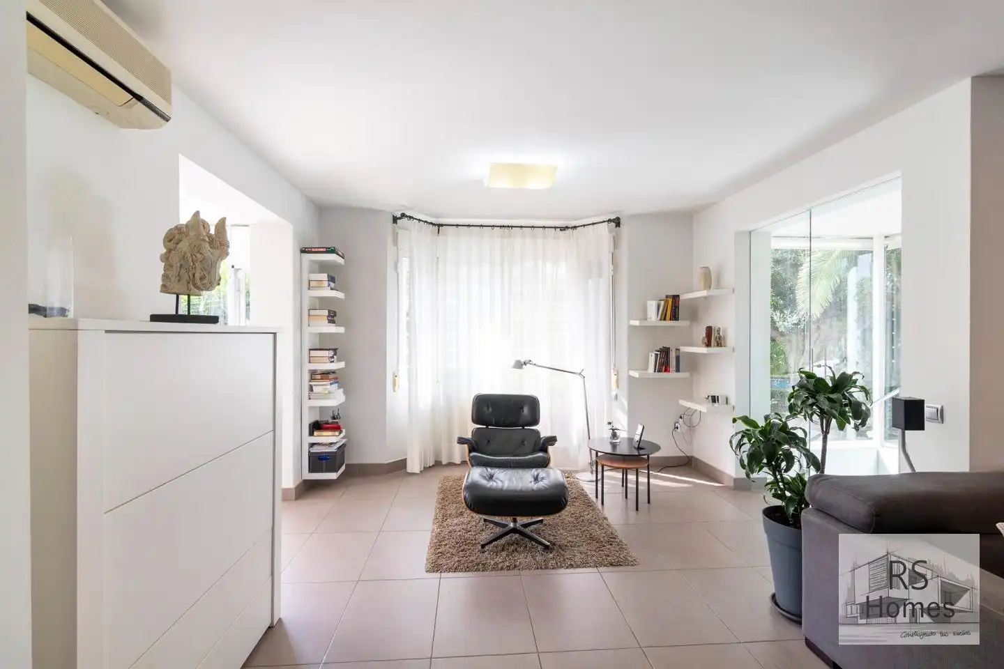 Sala d'estar de Casa o xalet en venda en L'Eliana