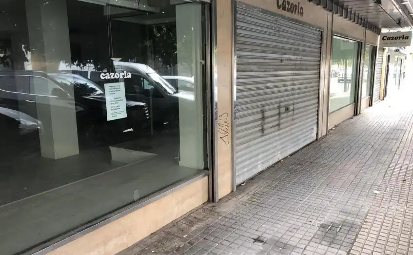 Local comercial en venda a Avenida Virgen Milagrosa, imagen 3
