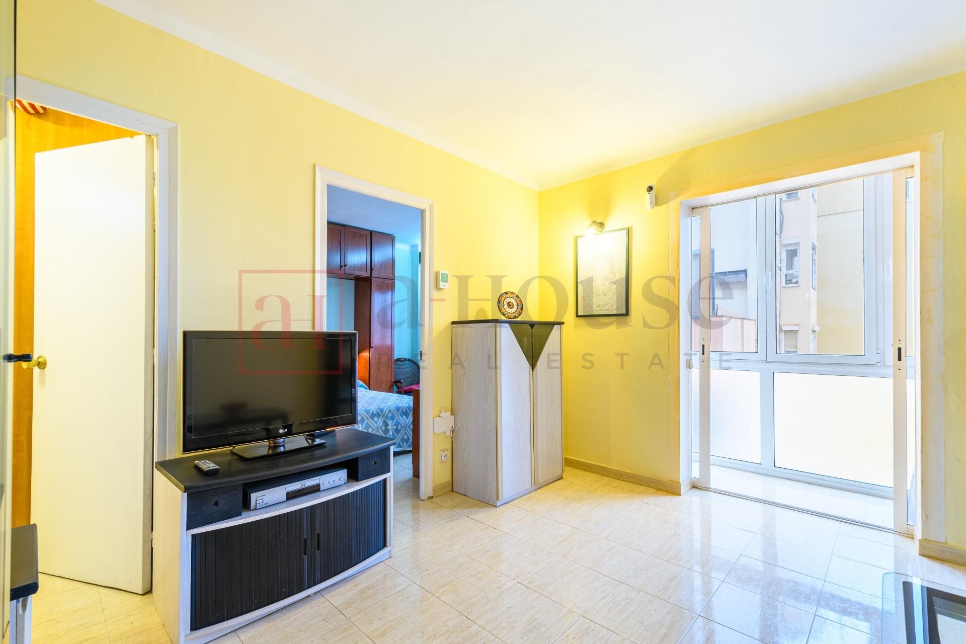 Vista exterior de Piso en venta en  Barcelona Capital con Trastero y Balcón