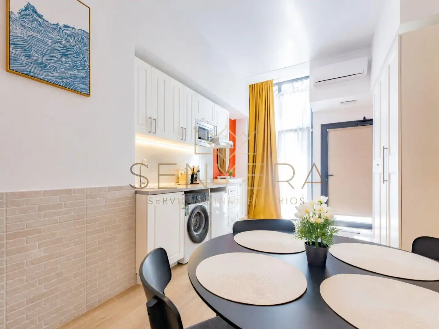 Kitchen of Study for sale in Valencia  with Air Conditioner and Furnished