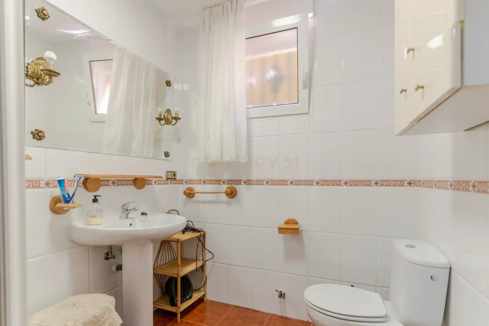 Baño de Casa o chalet en venta en Las Gabias con Jardín privado, Trastero y Piscina