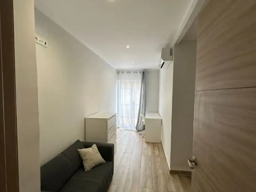 Habitación de Piso en venta en  Valencia Capital con Aire acondicionado y Balcón