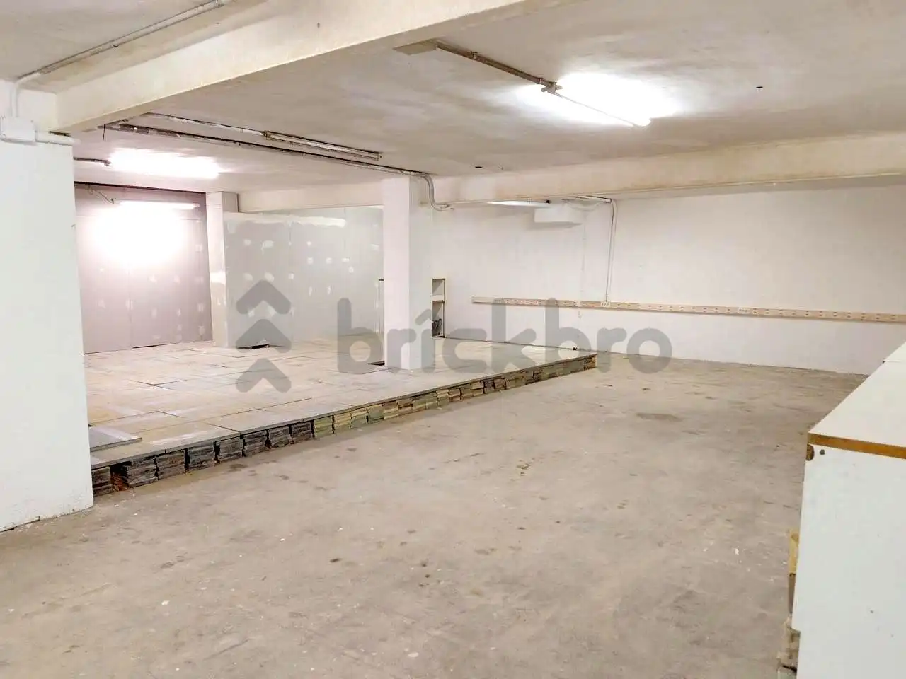 Commercial properties for rent in Esplugues de Llobregat  with Air Conditioner