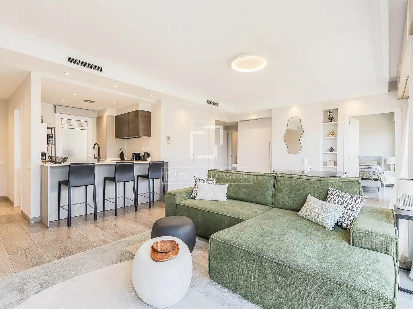 Sala de estar de Ático en venta en Barcelona con Aire acondicionado, Calefacción y Trastero