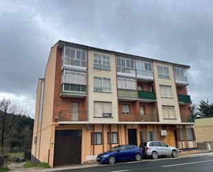 Außenansicht von Wohnung zum verkauf in Navaleno mit Terrasse