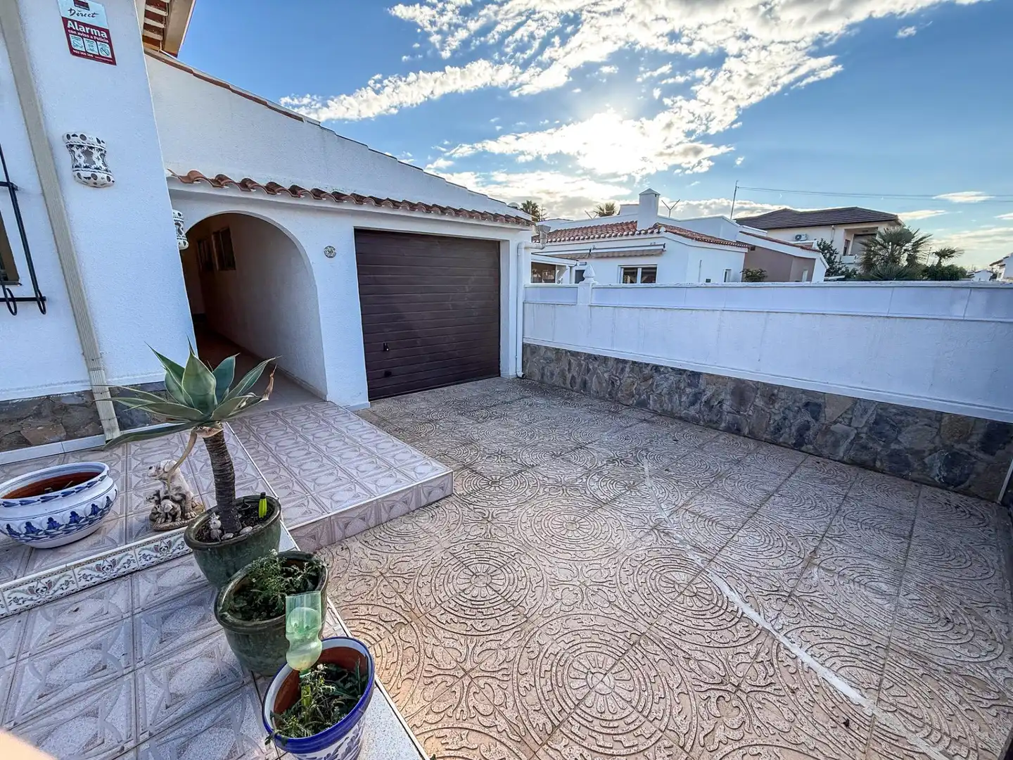 Semi-detached house with pool for sale in SALVADOR DALI, imagen 2