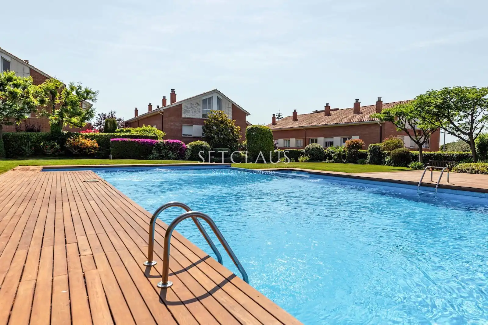 Piscina de Casa adosada en venda en Premià de Dalt amb Aire condicionat, Calefacció i Jardí privat