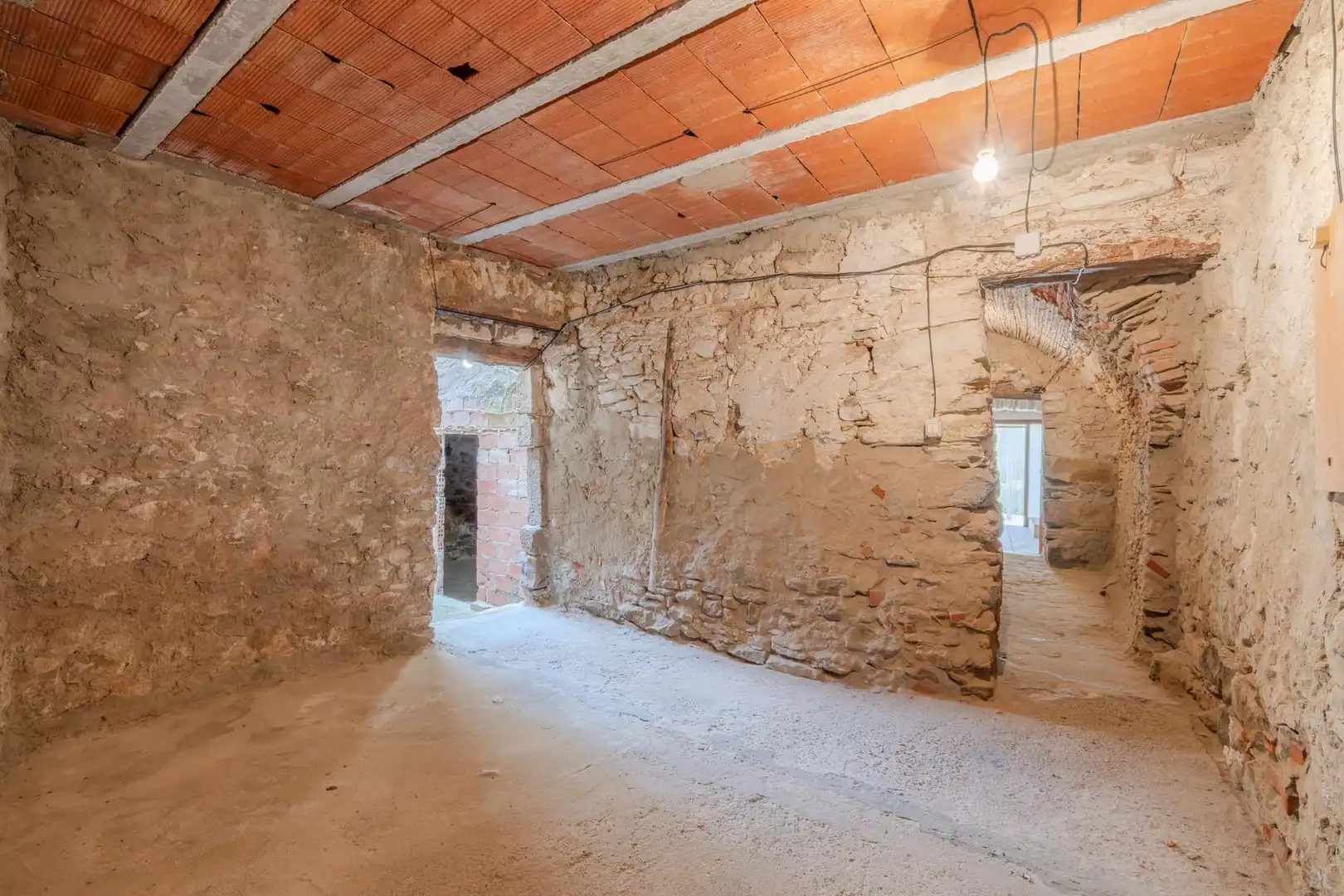 Country homes for sale in Gualta  with Heating, Storage room and Alarm
