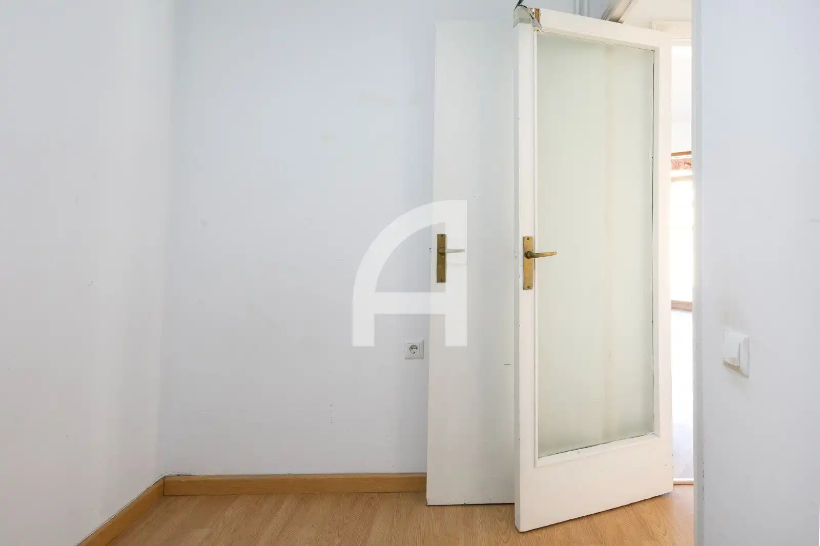 Piso con terraza en venta en Entença, imagen 10