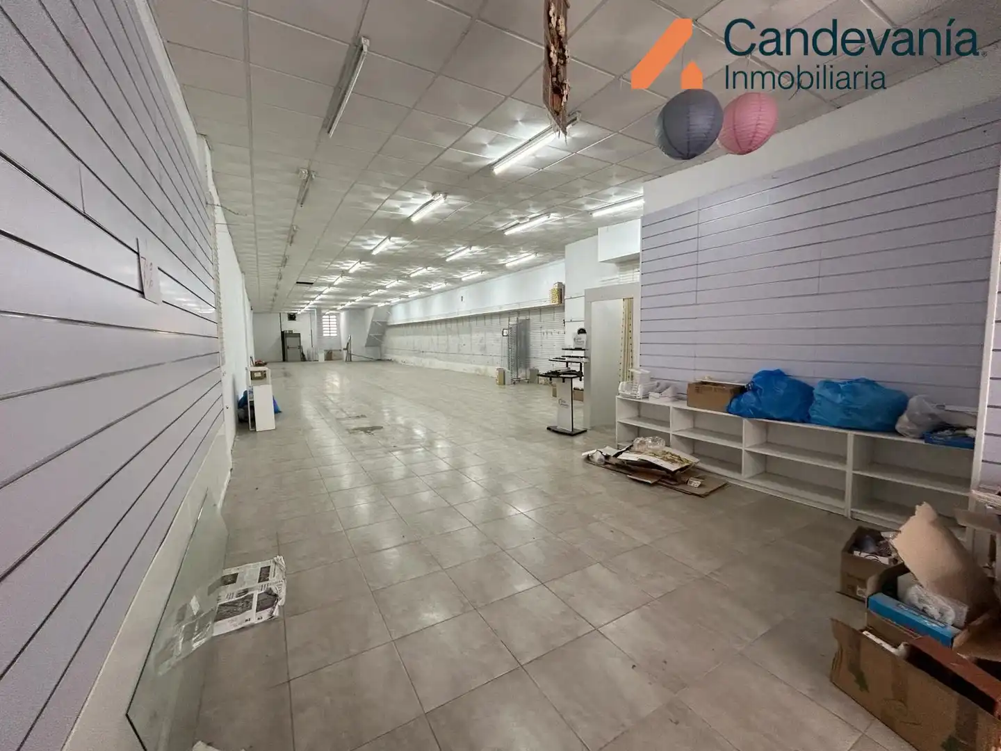 Local comercial de lloguer a Avenida Zaragoza, imagen 3