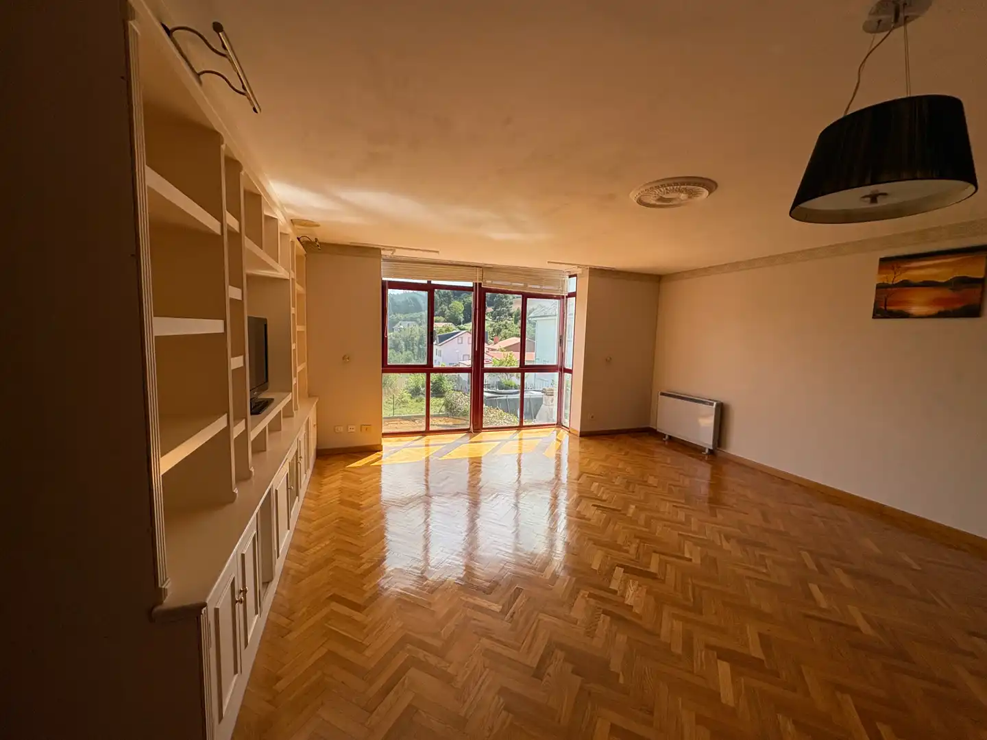 Sala de estar de Casa adosada en venta en Culleredo con Calefacción, Jardín privado y Parquet