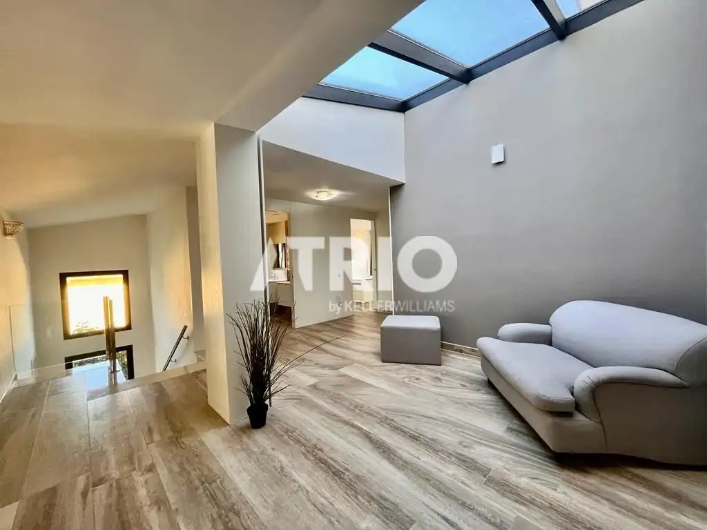 Sala d'estar de Casa o xalet de lloguer en  Palma de Mallorca amb Aire condicionat, Calefacció i Jardí privat
