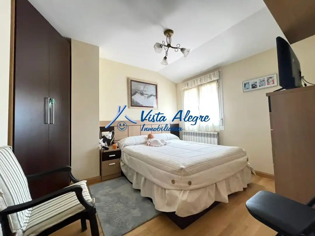 Bedroom of Detached homes for sale in Anguciana  with Heating, Private garden and Terrace