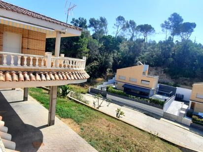 Vista exterior de Casa o xalet en venda en Caldes de Montbui amb Calefacció i Jardí privat