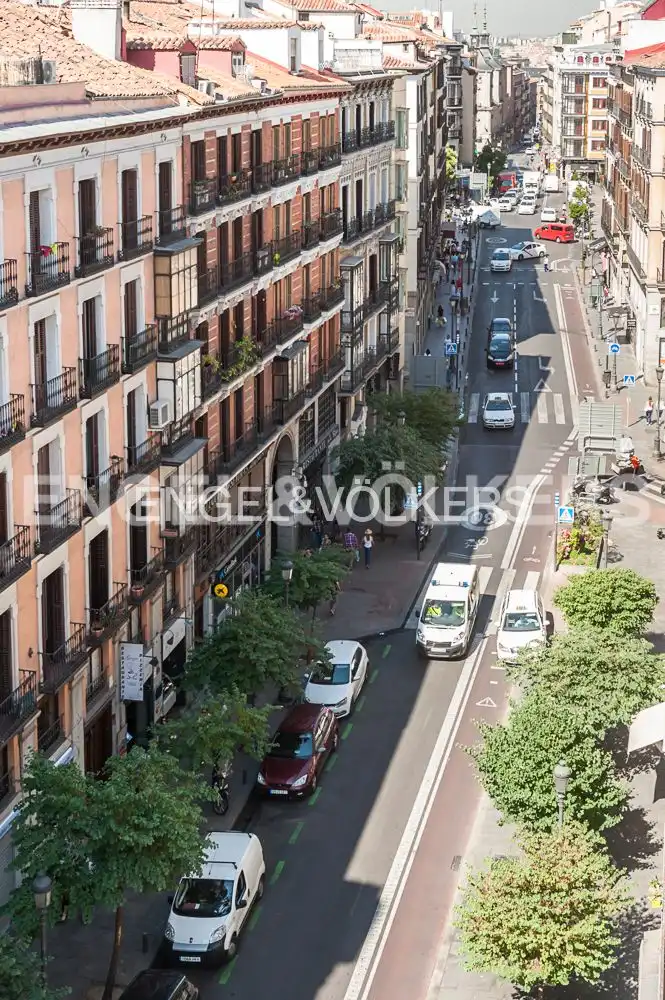 Exterior view of Flat for rent in Madrid  with Air Conditioner, Heating and Furnished
