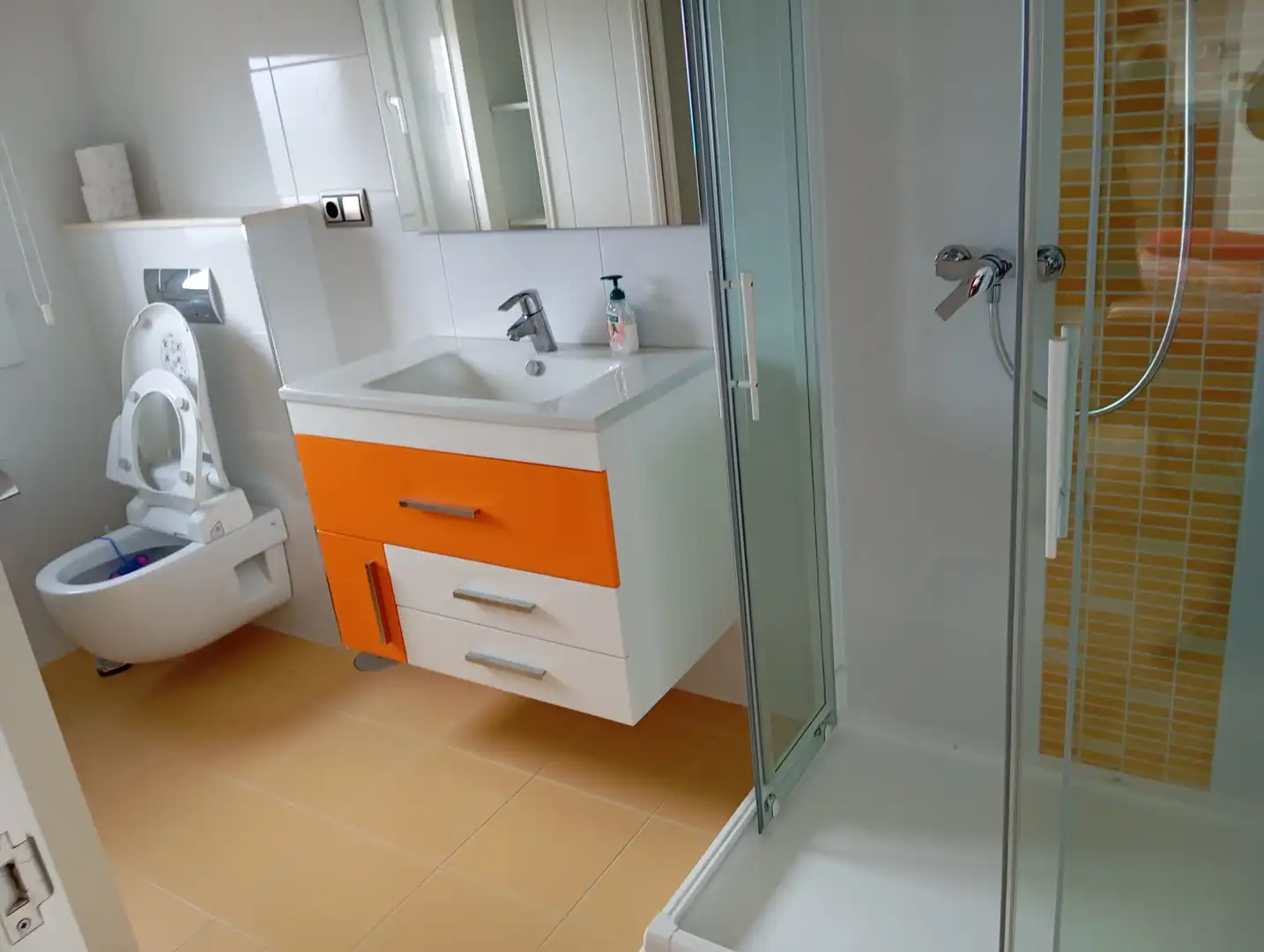 Baño de Casa o chalet de alquiler en Carballo con Amueblado, Horno y Se aceptan mascotas